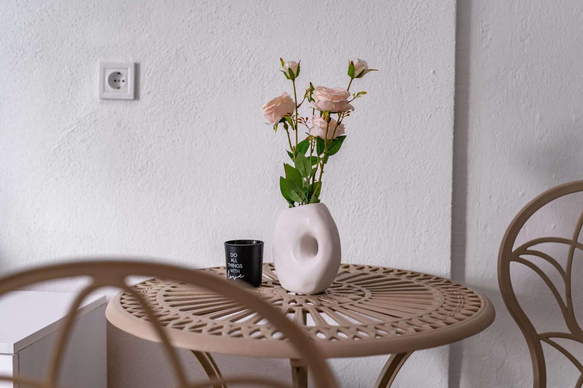 Apartmani Kaan พอดโกริกา ภายนอก รูปภาพ