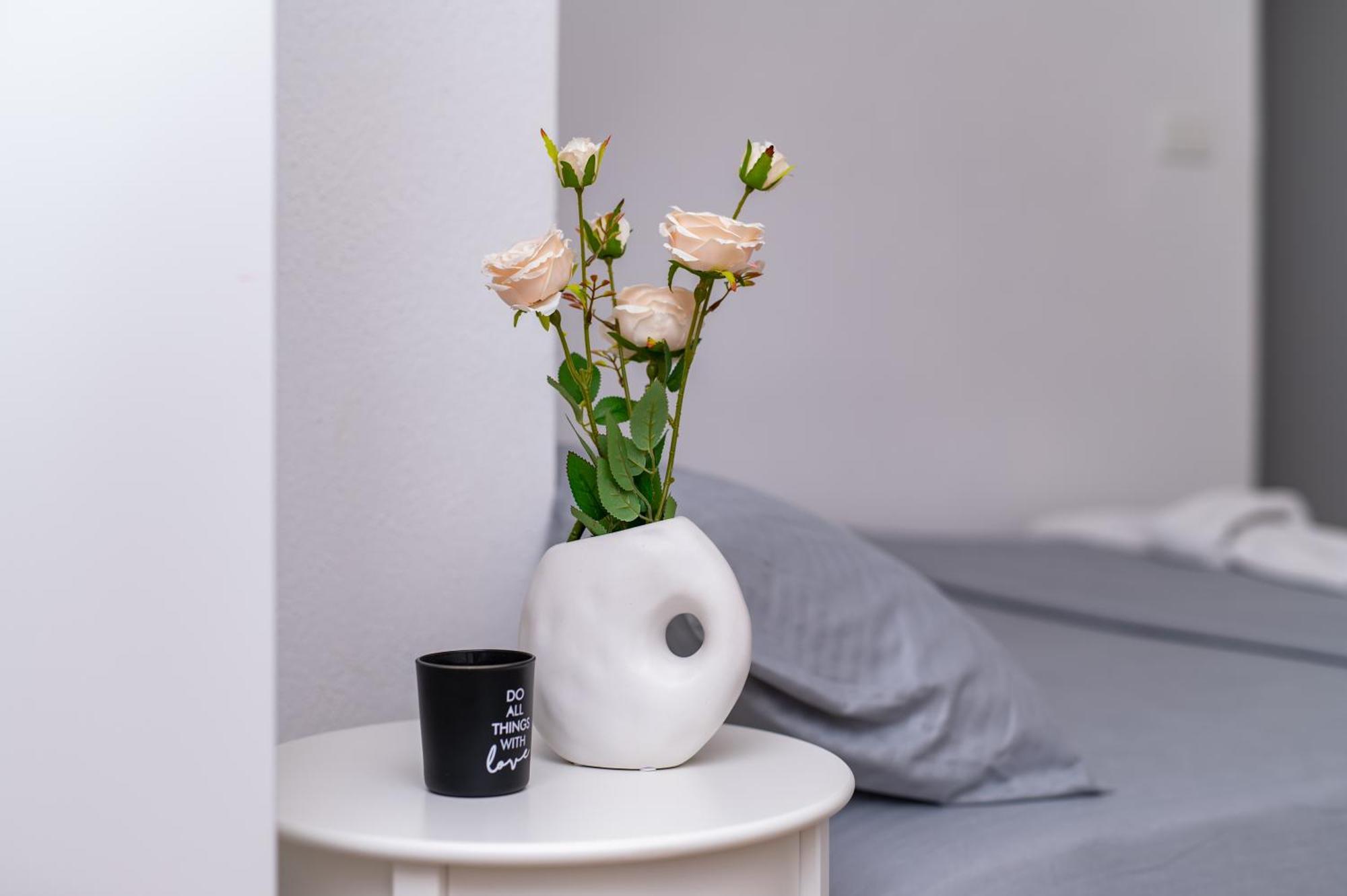 Apartmani Kaan พอดโกริกา ภายนอก รูปภาพ